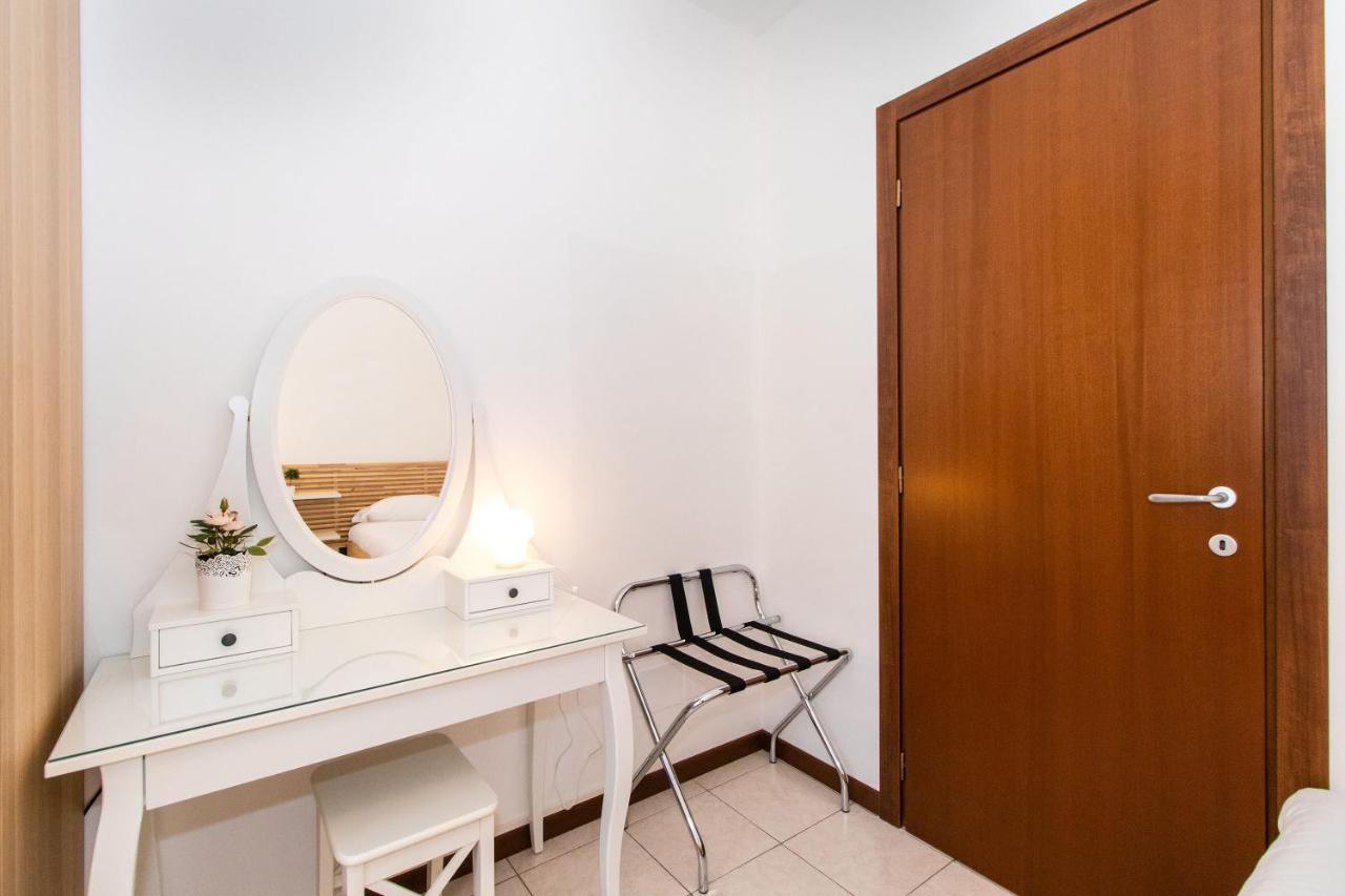 Come Casa Like Home Apartment With Parking Турин Екстер'єр фото