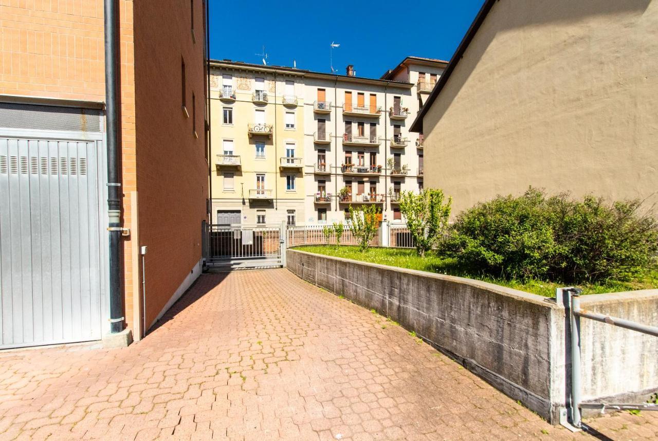 Come Casa Like Home Apartment With Parking Турин Екстер'єр фото
